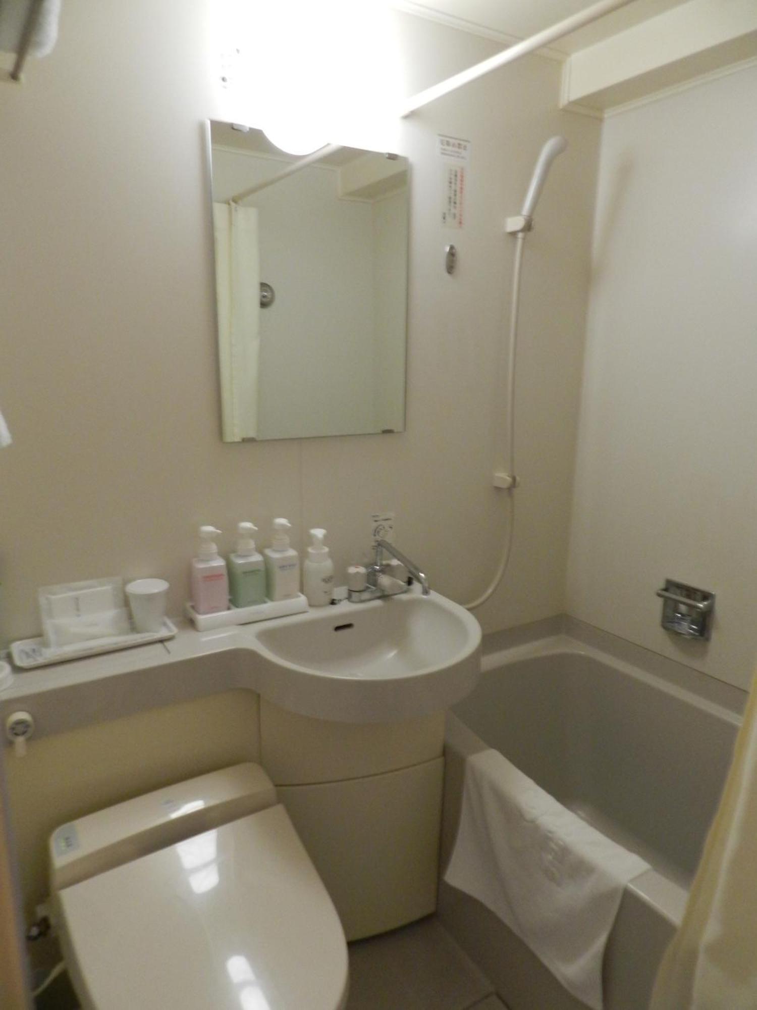 Hotel Check In Shimbashi Tokio Zewnętrze zdjęcie